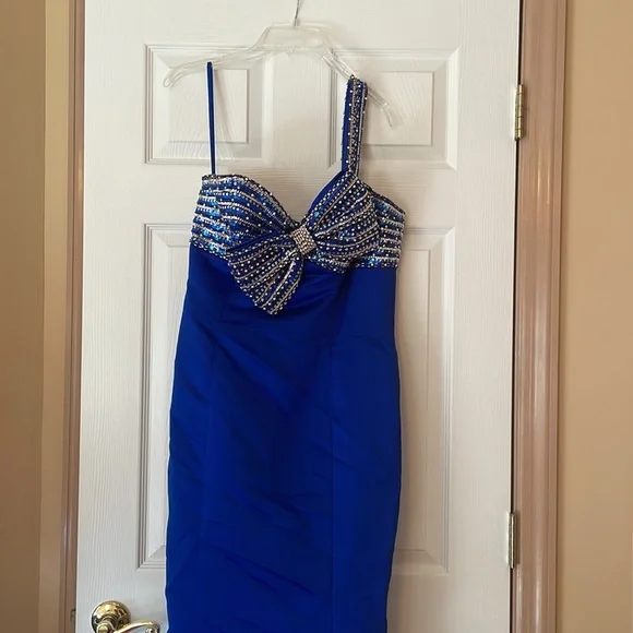 open lace back dress Jovani 26254 - Bow Accent Print Evening Dress 8 / Champagne